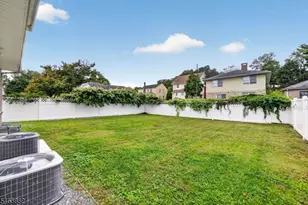 181 Chestnut St, Garfield, NJ 07026 - Photo 15