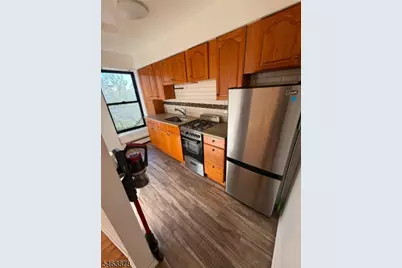 545 Bramhall Ave #3, Jersey City, NJ 07304 - Photo 3