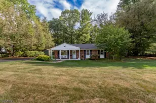 5 Deer Path, Holland Township, NJ 08848 - Photo 3