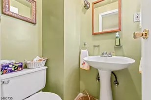 239 Magie Ave, Roselle Park, NJ 07204 - Photo 11