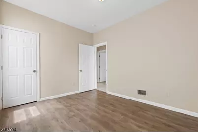 278 Wainwright St, Newark, NJ 07112 - Photo 9