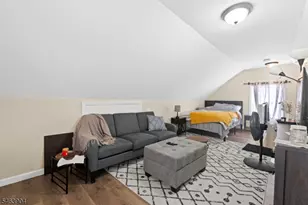 278 Wainwright St, Newark, NJ 07112 - Photo 23