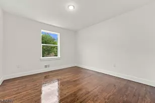 543 13th Ave, Newark, NJ 07103 - Photo 9