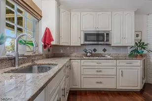 7 Evans Farm Rd, Morris Township, NJ 07960 - Photo 3