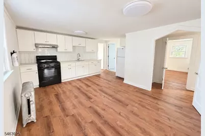 64 2nd St, Woodbridge Township, NJ 07095 - Photo 13