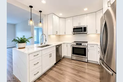 1 Carriage City Plz #709, Rahway, NJ 07065 - Photo 1