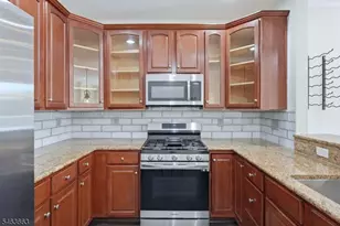 373 Victoria Dr, Bridgewater, NJ 08807 - Photo 7