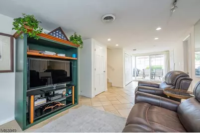 1555 Ratzer Rd, Wayne, NJ 07470 - Photo 23