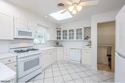 1555 Ratzer Rd, Wayne, NJ 07470 - Photo 5