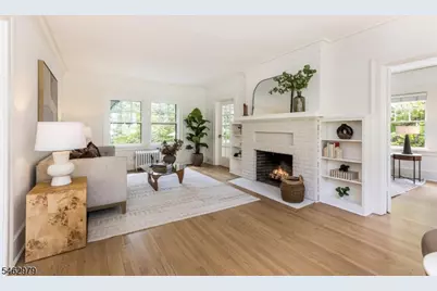 121 Christopher St, Montclair, NJ 07042 - Photo 5
