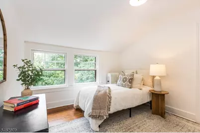 121 Christopher St, Montclair, NJ 07042 - Photo 33