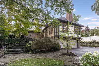 121 Christopher St, Montclair, NJ 07042 - Photo 49