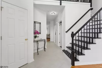 6 Harvard Cir, Montgomery Township, NJ 08540 - Photo 3