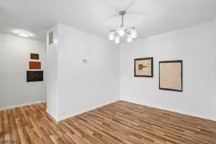 26 Seton Hall Dr, Newark, NJ 07103 - Photo 13
