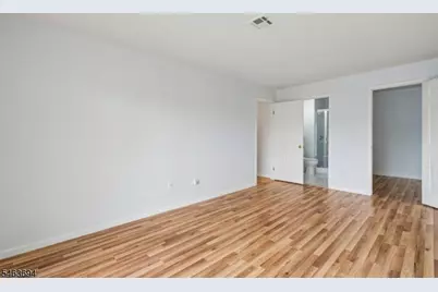 26 Seton Hall Dr, Newark, NJ 07103 - Photo 17