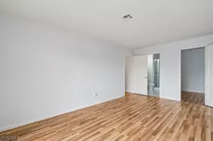 26 Seton Hall Dr, Newark, NJ 07103 - Photo 17