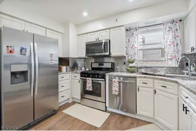 7 Veterans Pl, North Arlington, NJ 07031 - Photo 7