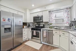 7 Veterans Pl, North Arlington, NJ 07031 - Photo 7