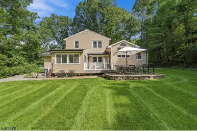 29 Camelot Dr, West Milford, NJ 07480 - Photo 35