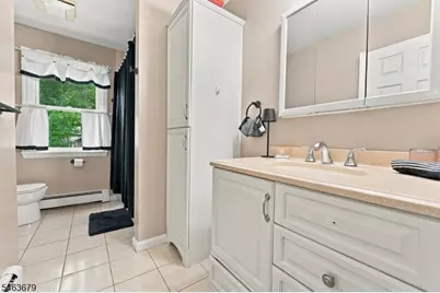 29 Camelot Dr, West Milford, NJ 07480 - Photo 21