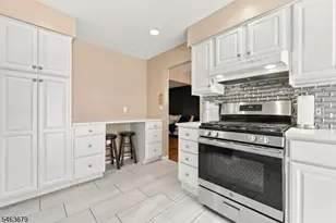 29 Camelot Dr, West Milford, NJ 07480 - Photo 13