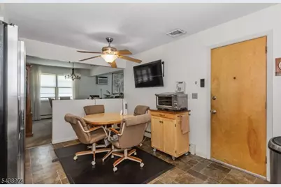 164 Page St, Elmwood Park, NJ 07407 - Photo 11