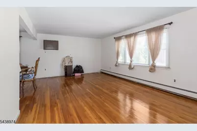 164 Page St, Elmwood Park, NJ 07407 - Photo 19