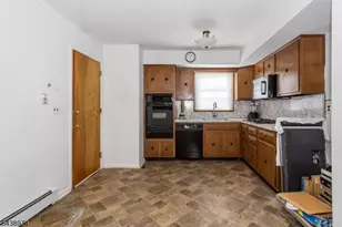 164 Page St, Elmwood Park, NJ 07407 - Photo 21