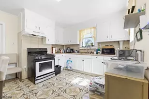 174 Chapman St, Orange, NJ 07050 - Photo 13