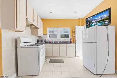 174 Chapman St, Orange, NJ 07050 - Photo 5