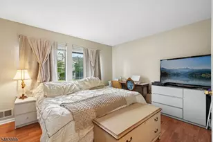 11 Stevens Ct, Bedminster Township, NJ 07921 - Photo 13