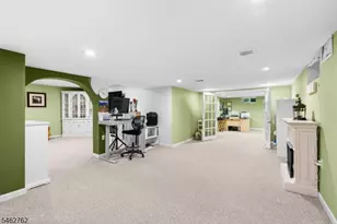 96 Carol Pl, Wayne, NJ 07470 - Photo 35