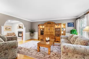 96 Carol Pl, Wayne, NJ 07470 - Photo 17