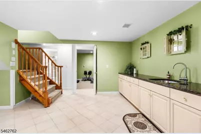 96 Carol Pl, Wayne, NJ 07470 - Photo 37