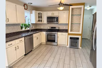 527 Valentine St, Hackettstown, NJ 07840 - Photo 5