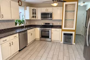 527 Valentine St, Hackettstown, NJ 07840 - Photo 5
