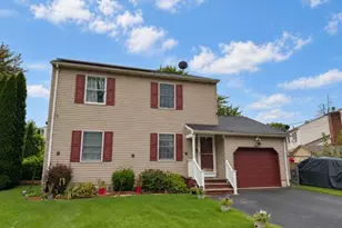 527 Valentine St, Hackettstown, NJ 07840 - Photo 1