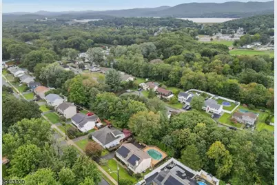 21 Aldrin Dr, Wanaque, NJ 07465 - Photo 43