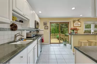 21 Aldrin Dr, Wanaque, NJ 07465 - Photo 13