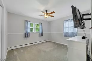 21 Aldrin Dr, Wanaque, NJ 07465 - Photo 21