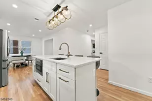 152 Glenwood Ct, Union Township, NJ 07083 - Photo 5