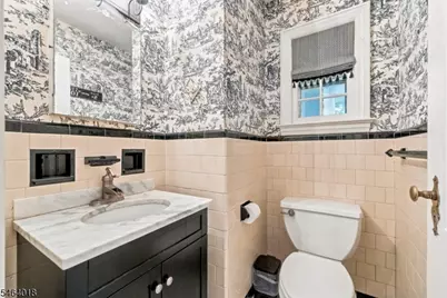49 Highland Rd, Glen Rock, NJ 07452 - Photo 5