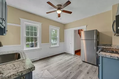 370 Sicomac Ave, Wyckoff Township, NJ 07481 - Photo 3