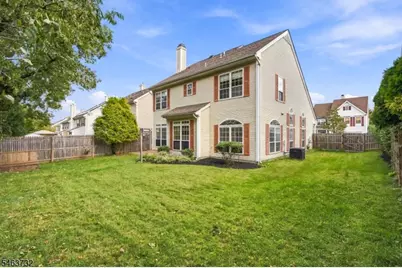 15 Champlain Way, Franklin Township, NJ 08823 - Photo 35