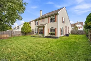 15 Champlain Way, Franklin Township, NJ 08823 - Photo 35