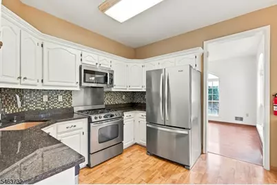 15 Champlain Way, Franklin Township, NJ 08823 - Photo 11