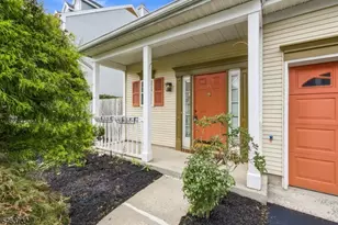 15 Champlain Way, Franklin Township, NJ 08823 - Photo 3