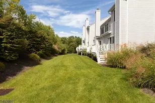 10 DeCroce Ct, Parsippany, NJ 07054 - Photo 27