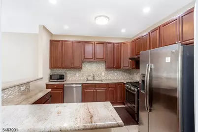 10 Decroce Ct, Parsippany, NJ 07054 - Photo 7