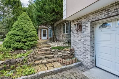 186 Laauwe Ave, Wayne, NJ 07470 - Photo 3